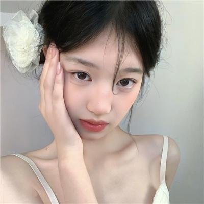 阳台前的夏天
